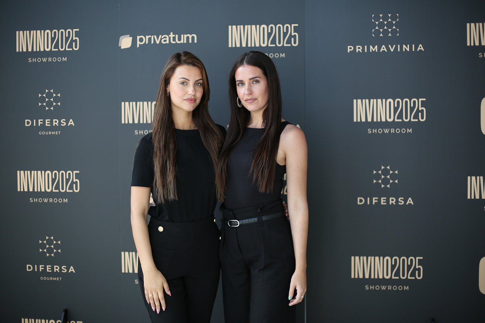 Hosteleros de toda Galicia se dan cita en INVINO 2025, el showroon organizado por Difersa & Primavinia