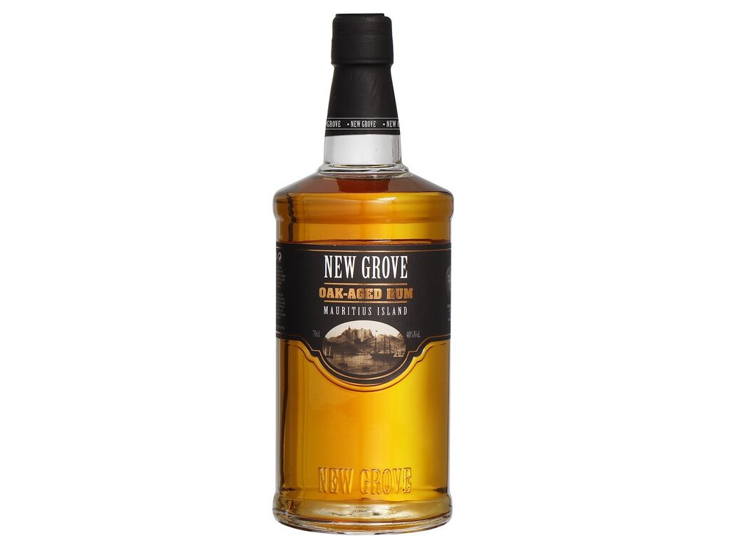 Ron blanco New Grove Oak Isla Mauricio